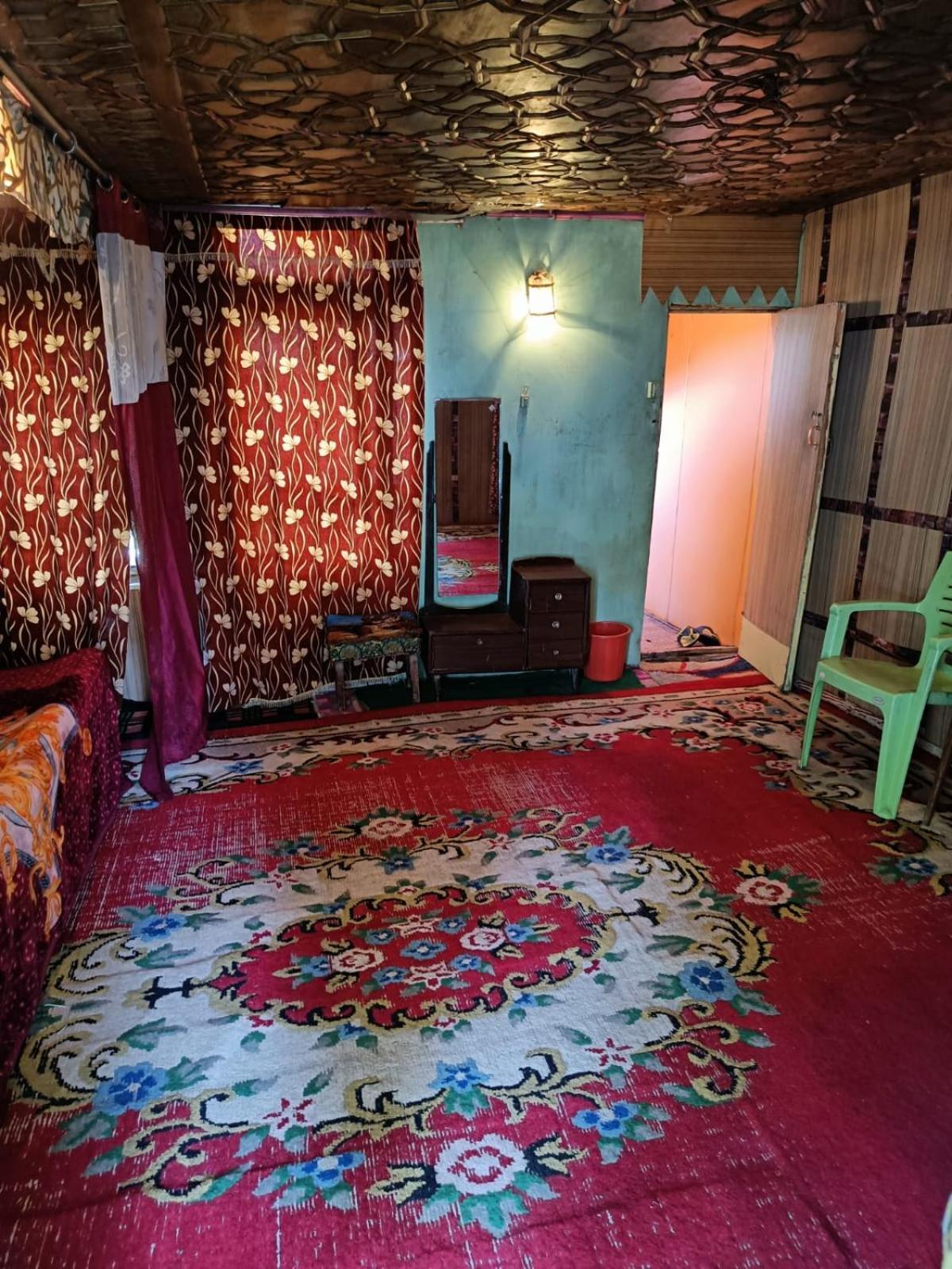 Hotel Island Srīnagar 外观 照片