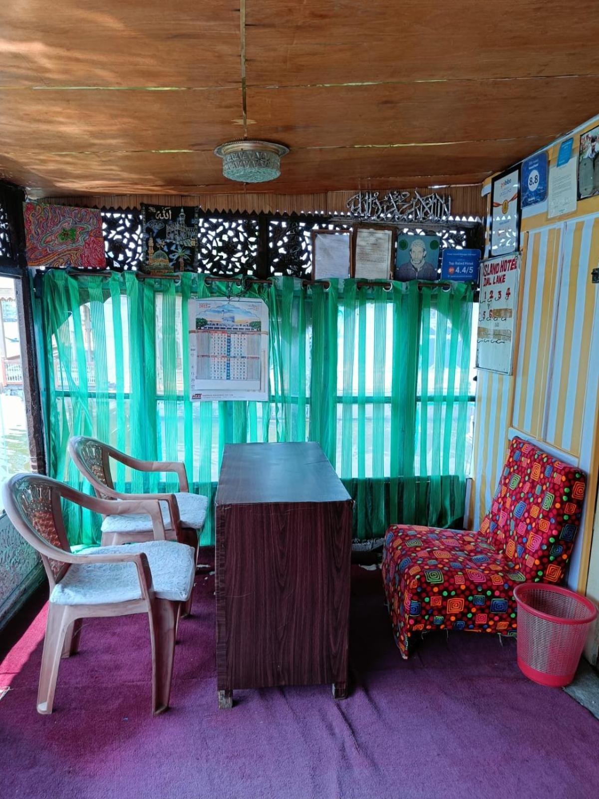Hotel Island Srīnagar 外观 照片