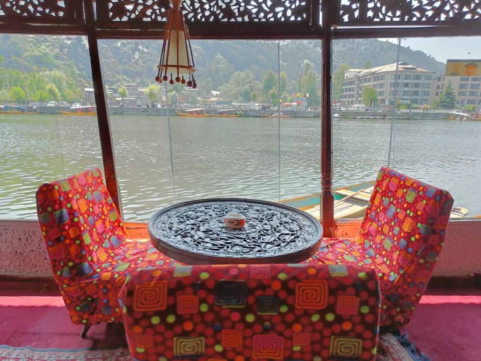 Hotel Island Srīnagar 外观 照片